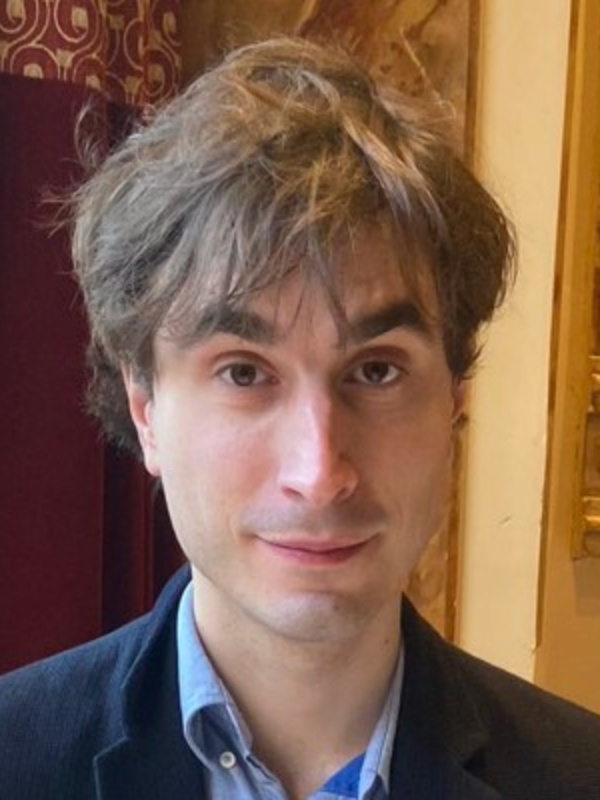 Dr Mikolaj Adam Kowalski